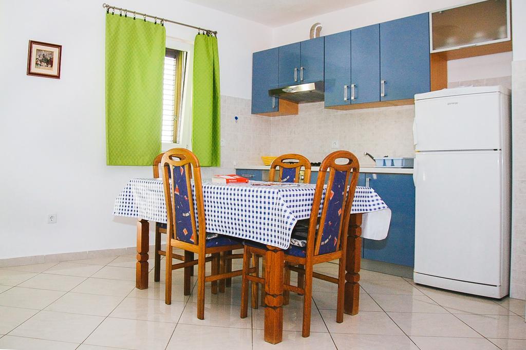 Apartments Dada Omiš Pokoj fotografie