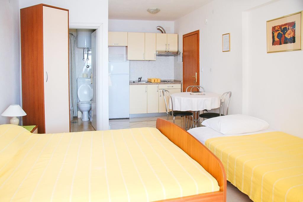 Apartments Dada Omiš Pokoj fotografie