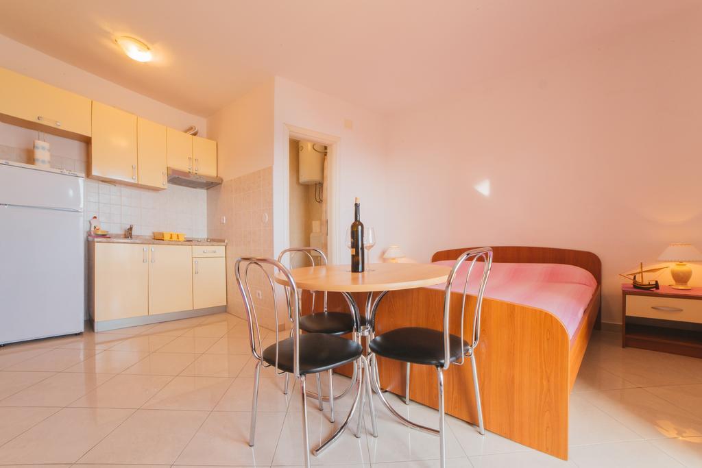Apartments Dada Omiš Pokoj fotografie