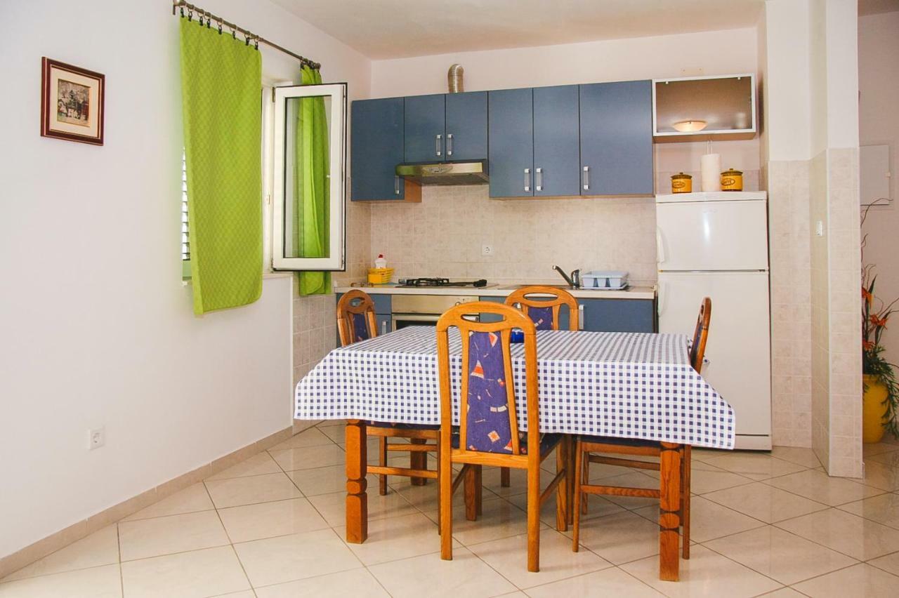 Apartments Dada Omiš Pokoj fotografie